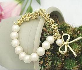 pearl bowknot necklace